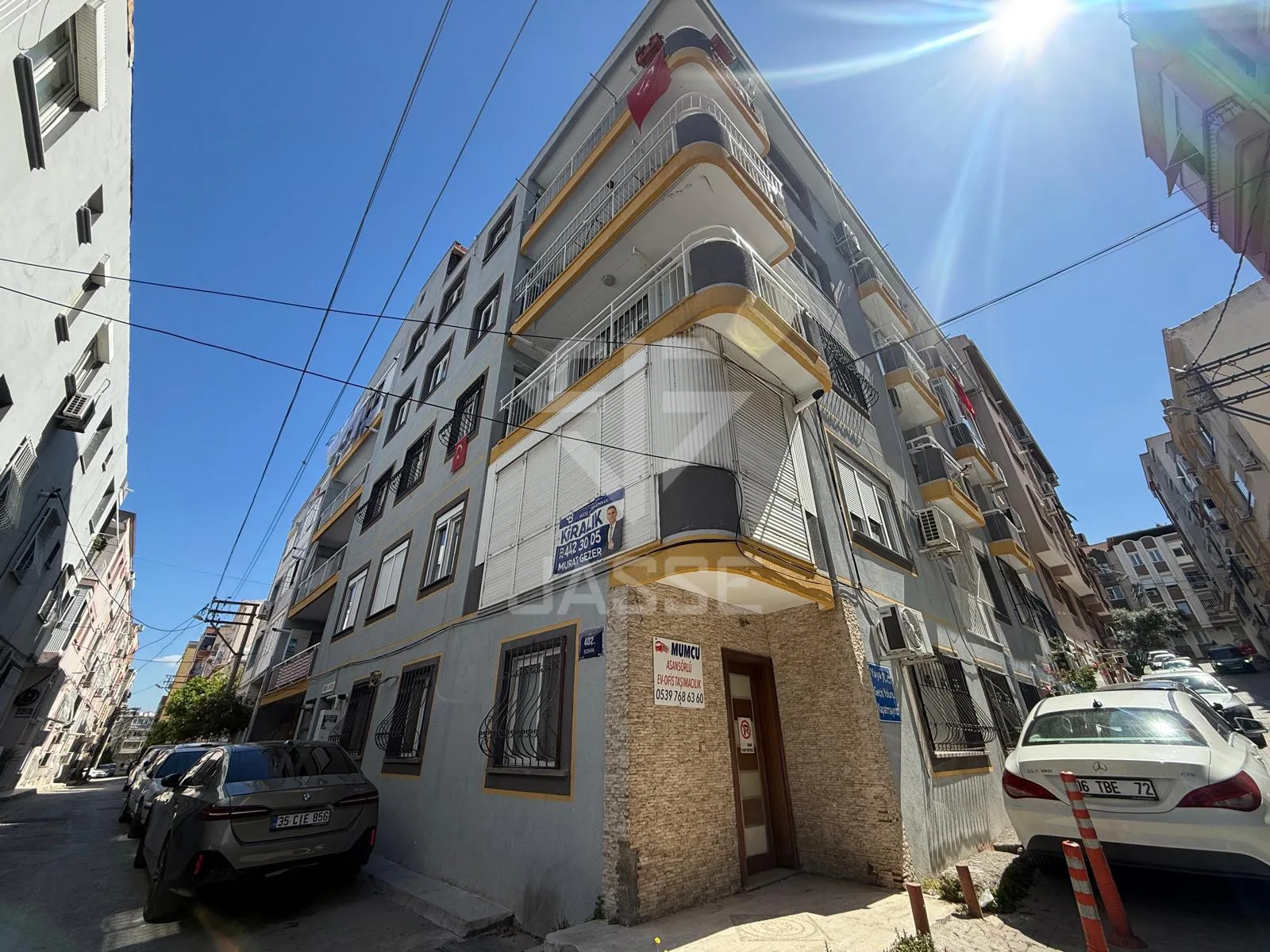 MENDERES CADDESİ TEB BANKASI SOKAĞI İZBANA 5 DK YÜRÜME MESAFESİNDE